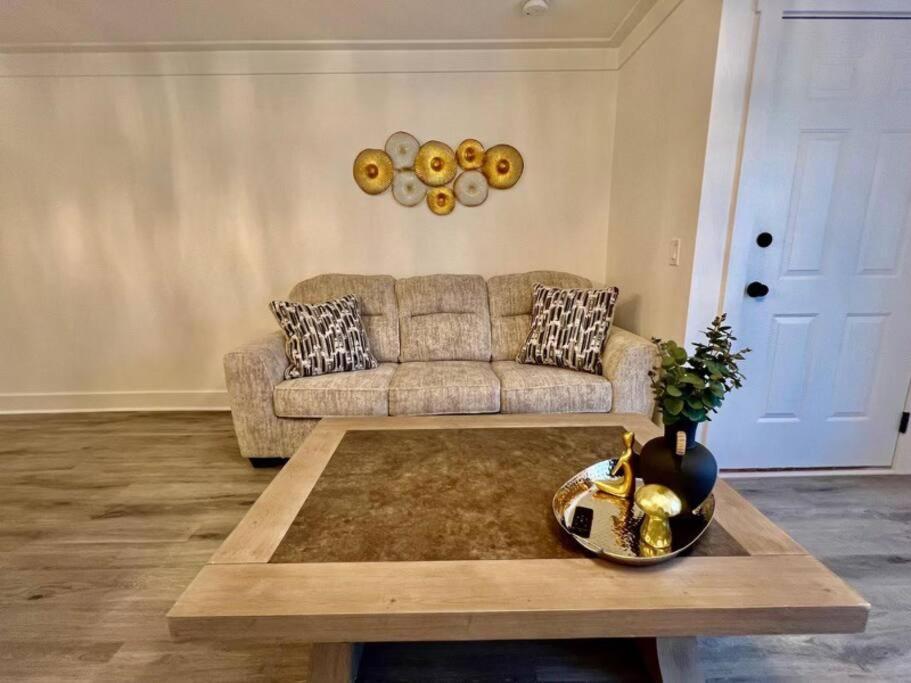 Luxury City Loft In Gainesville B エクステリア 写真