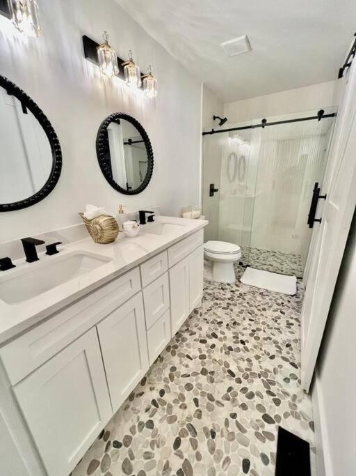 Luxury City Loft In Gainesville B エクステリア 写真